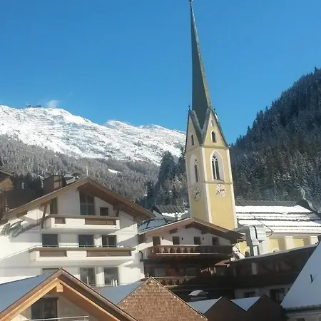 Chesa Monte Apart Otel Ischgl