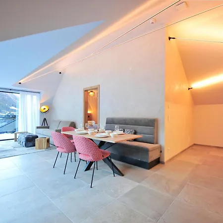 Aparthotel Chesa Monte