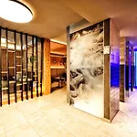Aparthotel Chesa Monte 4*