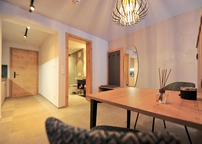 Ξενοδοχείο με διαμερίσματα Chesa Monte